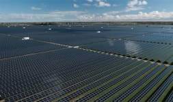 배터리 부족이 불러온 나비효과 … 재생에너지 전환 연기, 전력난 심화