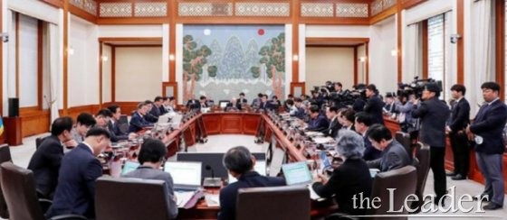 이진숙 방송통신위원장, 국무회의 배석 제외…대통령 정치 중립 위반 지적