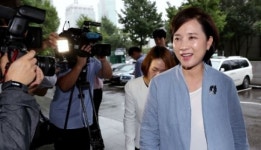 유은혜 남편 논란, 가족 둘러싼 문제들에 발목 잡힐까