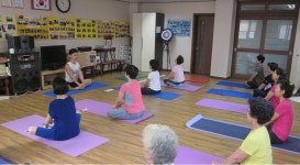 아파트 경로당이 요가교실·영화관으로 변신