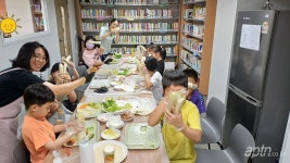 작은도서관에서 지역 주민들과 공동체 활동해요