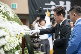 이재명 “참된 소방관” 애도..고 석원호 소방위 영결식