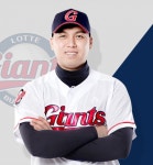 롯데 자이언츠, 김문호·황진수·조홍석·정준혁·박용욱 등 5명과 결별..방출 통보