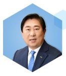 생수1위 삼다수 총파업 선언..제주도개발공사 노조, 30일 사장  퇴진 출정식