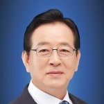 패닉 상태·선의의 피해자 제주도 여행 모녀 1억 소송에 정순균 강남구청장 기자회견