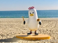 부산시, 해운대해수욕장에 희망 전하는 부산갈매기 조형물 부기 설치