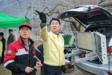 [정경포토] 망용리 산불 진화율 80%..노관규 순천시장, 월등면 현장 지휘 나서