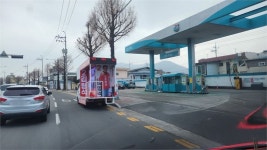 [현장+] 생각이 있어 없어 강변도로 한복판서 유세하는 순천 김형석 후보 선거차량 눈살