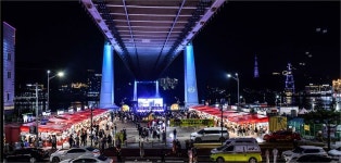 [지금대세는 관광] 여수 밤바다 더 화려해진다..낭만버스킹 26일 재개