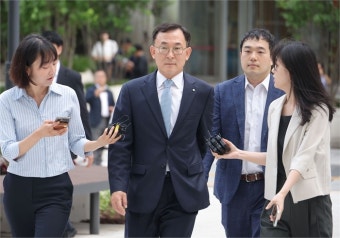 신한은행·경남스틸, 김건희 특검 출석..IMS모빌리티 투자 경위 추궁