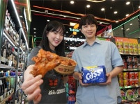 세븐일레븐, 한도초과 옛날통닭 수요 폭발..가성비 치맥세트로 화답