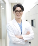 치아 상실 시 즉각 치과 찾아 임플란트 시술 받아야