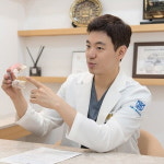 수면임플란트, 구강악안면외과 전문의에게 진료받아야