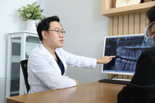 사랑니 통증으로 인한 발치, 신경 조직 손상 주의해야