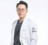 오엠성형외과, 2월 1일 개원