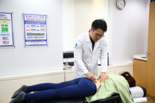 허리디스크, 힘 빠짐과 마비 증상 반드시 알고 있어야 돼
