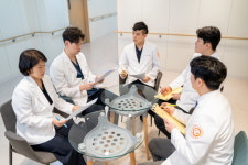 양∙한방 전문 의료진 5인 모여 구리 율치한방병원 개원