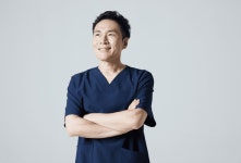 안경 탈출 원하는 20·30...스마일프로 선택한다면 주의점은?
