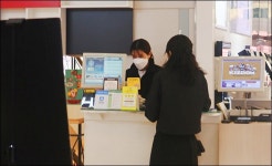 코로나 덮친 동성로...서점·식당·극장 휴업, 마스크 품절·신천지 출입금지도