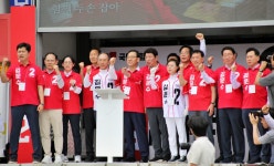 불리하면 무릎 꿇고 읍소하더니...계엄 사과 한마디 없는 TK 국힘 유세 현장