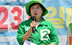 폭염에 밥 짓고 청소 땀 범벅...대구 학교 급식·청소노동자들 극한노동, 건강은?