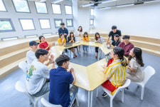 “온라인서 시작된 질문… 강의실 분위기까지 바꿨다”