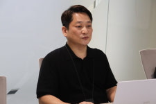 반려동물이 아플 때 약국에서 동물약 사세요…펫팜이 개척한 동물약국 생태계