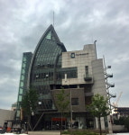 상조1위 프리드라이프, 건물 10채 수백억 차익