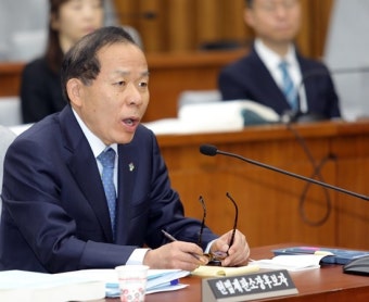 ‘헌정 사상 초유’, 헌재 소장 임명동의안 부결