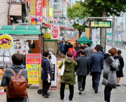 서울대 옆 유흥메카 신림역, 강남역 아성 넘본다