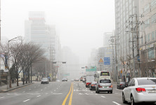 “얘들아 마스크” 먼지난리 등굣길 점령 진풍경