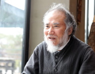 “살기 위해 시작한 목조각으로 장인 반열 올랐죠”