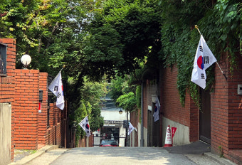 일본 욱일기 말로만 ‘분노’…태극기 게양은