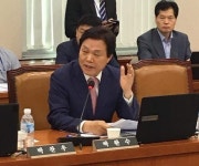 대형유통점 여파…교통민원 16배·주정차위반 5배↑