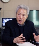 “미래먹거리 관광산업 분야 40년 베테랑 전문가죠”