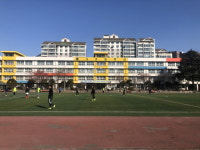 막강 교육권력 교복교체 추진…학부모·학생 ‘속만 끙끙’