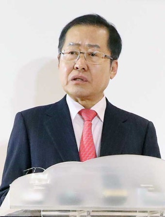 홍준표, “내가 옳았다” 당 대표 출마 선언