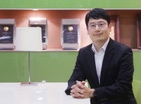 “부동산 시장은 침체기와 상승기를 반복하죠”