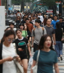 블룸버그 “부패한 한국 재벌보다 강남좌파가 더 해로워”