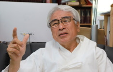 “함께사는 세상 만들기 위해 전통과 한학 가르치죠”