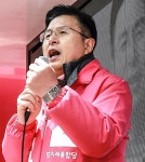 창신동 찾은 황교안  “총체적 난국이라 할 만큼 경제 무너져”
