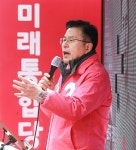 창신동 찾은 황교안  “총체적 난국이라 할 만큼 경제 무너져”