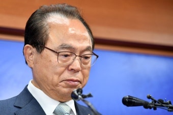 오거돈 부산시장 사퇴 “성추행 인정, 사죄 드린다”