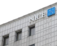 ‘CEO 리스크’에 휘청거리는 나이스그룹