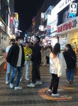 “연휴 즐기자”…거리두기 무색한 번화가는 ‘불야성’