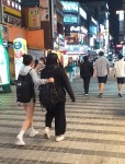 “연휴 즐기자”…거리두기 무색한 번화가는 ‘불야성’