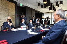 김종인에 직언한 박관용 “야당다운 역할 못한다”