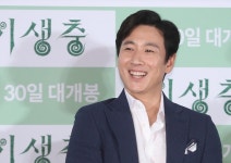 이선균,  ‘기생충’ 이후 2년 만에 스크린으로 돌아온다