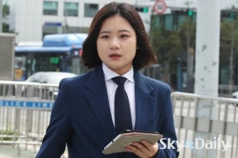 원외 박지현, ‘국회 밖’에서 당대표 공식 출마 선언