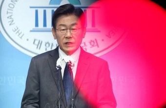이재명 당권 도전 선언에 여야불문 집중포화